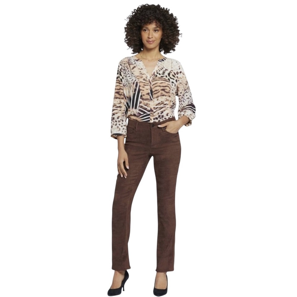 NWT🌺NYDJ•Slimming Fit Faux Suede Skinny Pants